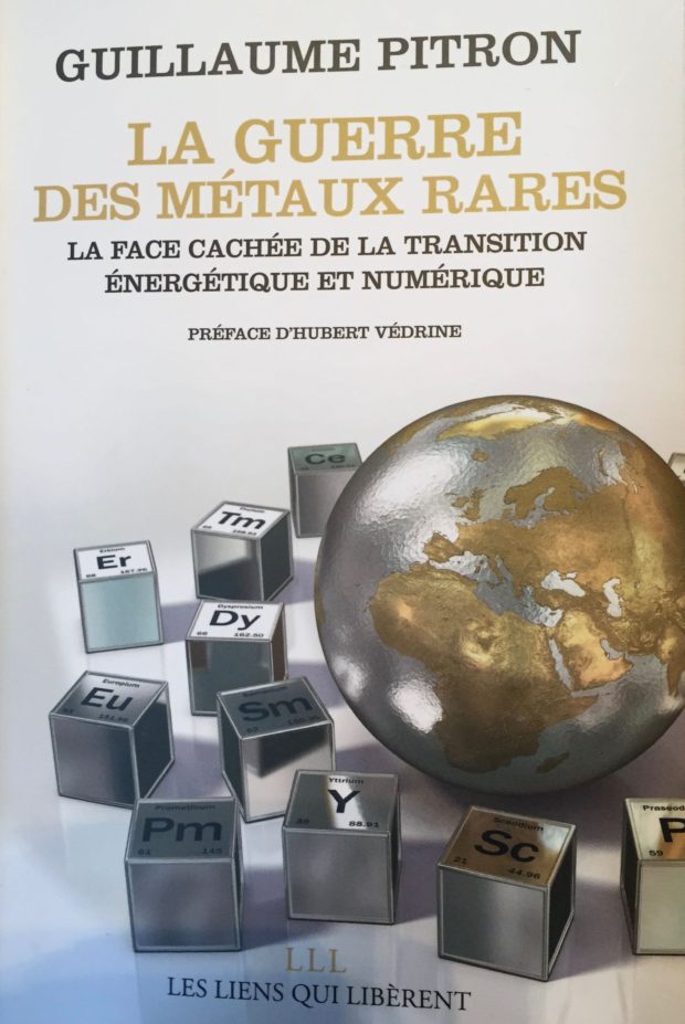 Buchcover von Guillaume Pitron: La guerre des métaux rares.