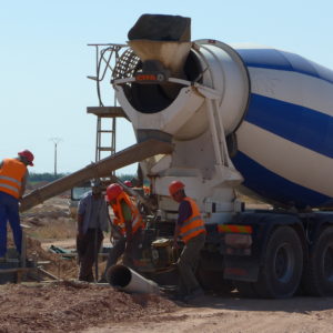 Working on the economic upswing: Construction workers in Morocco. (c) Christian Hiller von Gaertringen